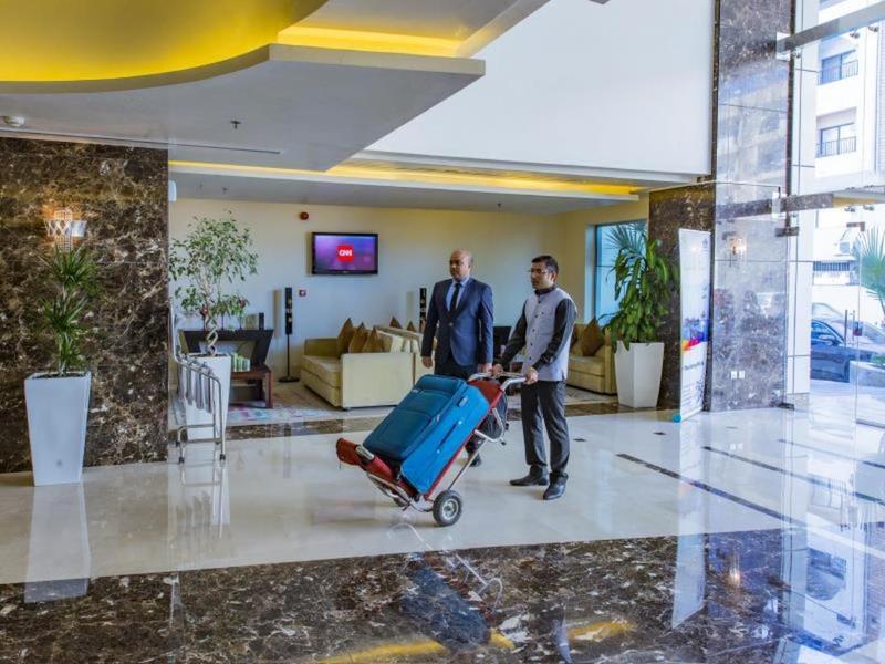 Imperial Suites Hotel Doha Exterior foto